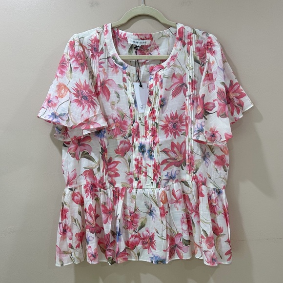 Rose & Olive Tops - NWT Rose + Olive Green Babydoll Peplum Blouse Tiered Pleat Floral Top Women 1X